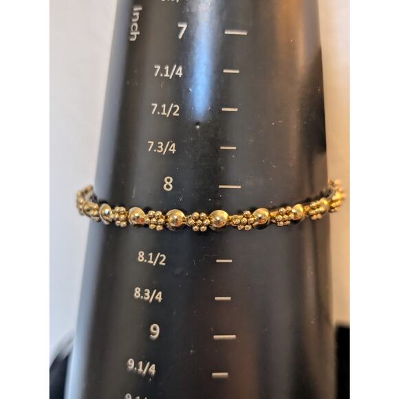 Four Bracelet Lot of Cream Enamel Chain Link Hinged Bangle, Green Stone & More - Picture 6 of 7